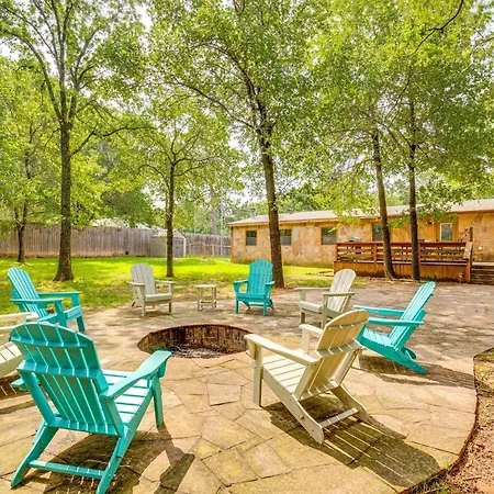 Unique Pottsboro Haven With Deck And Fire Pit! Vila